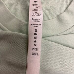 Lulu LEMON size 2, perfectly oversize crew